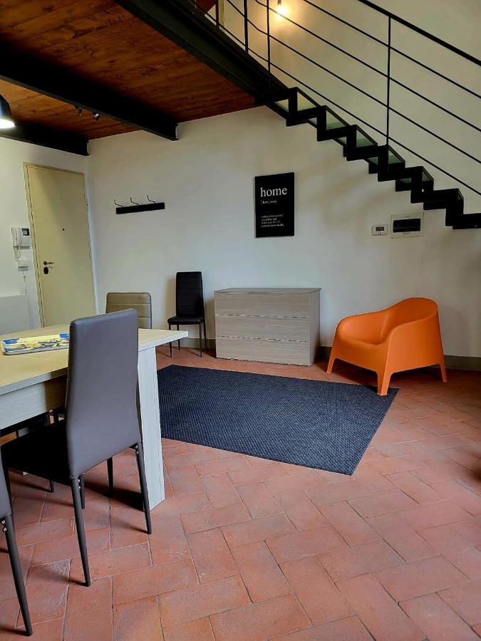 La Villa Apartments - Convenient For Sardinia And Corsica - 4-5 Beds -Private Parking Included With Camera 리보르노 외부 사진
